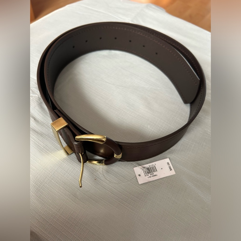 Banana Republic Leather Belt - Picture 2 of 6